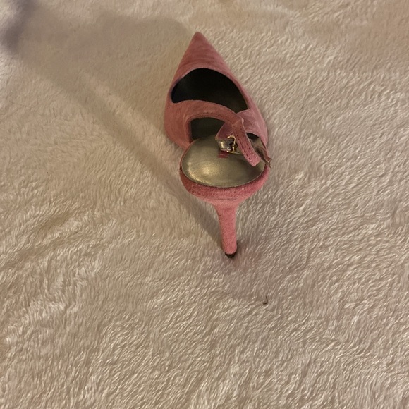 Pink suede heels like new, only worn once. - Picture 3 of 5